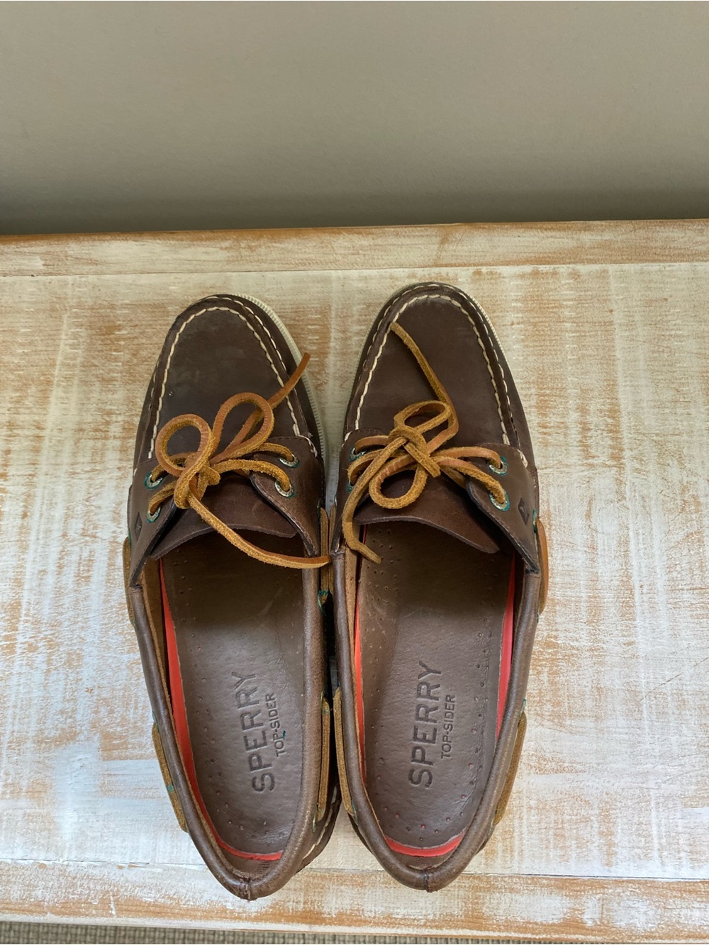Sperry women’s Brown Leather Boat Shoes